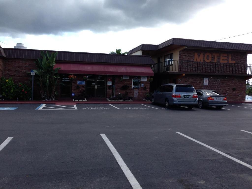 Americas Best Value Inn Норт Порт Екстериор снимка