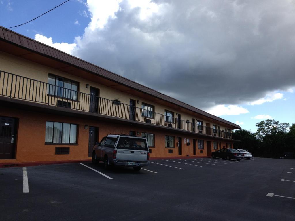 Americas Best Value Inn Норт Порт Екстериор снимка