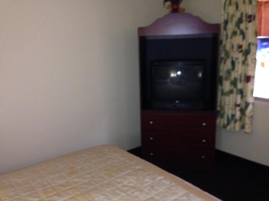 Americas Best Value Inn Норт Порт Стая снимка