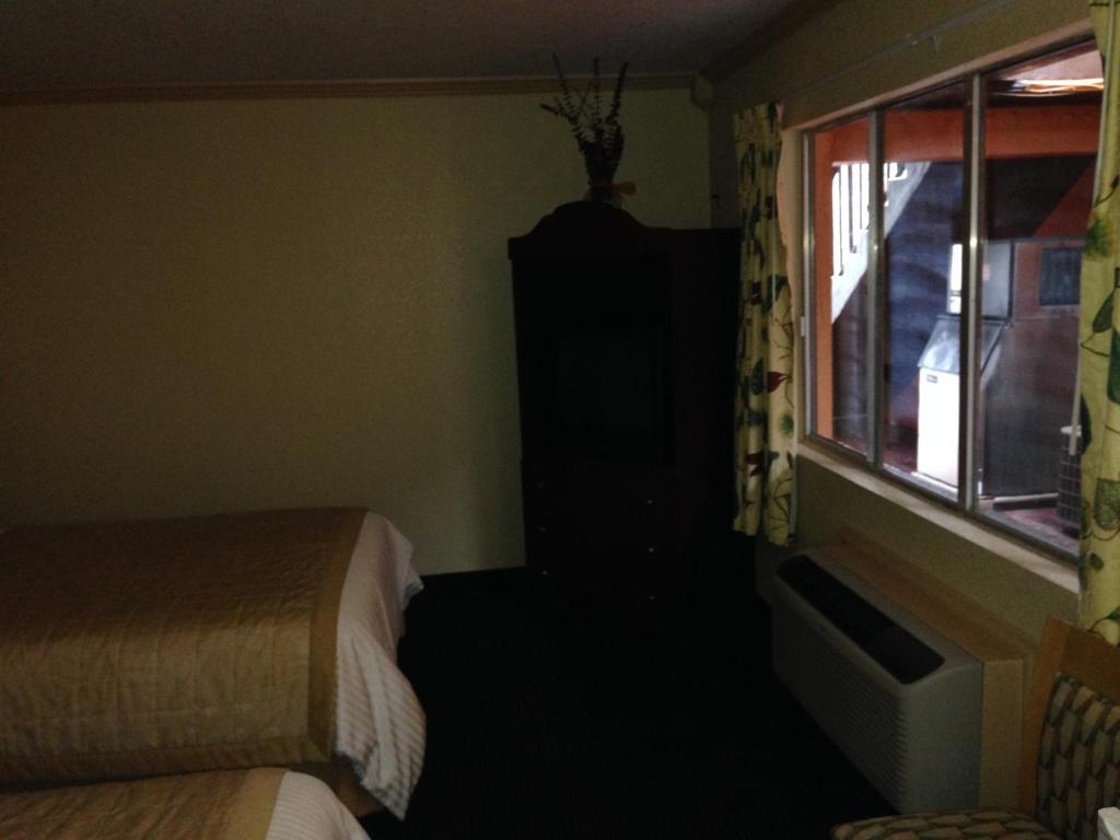 Americas Best Value Inn Норт Порт Екстериор снимка